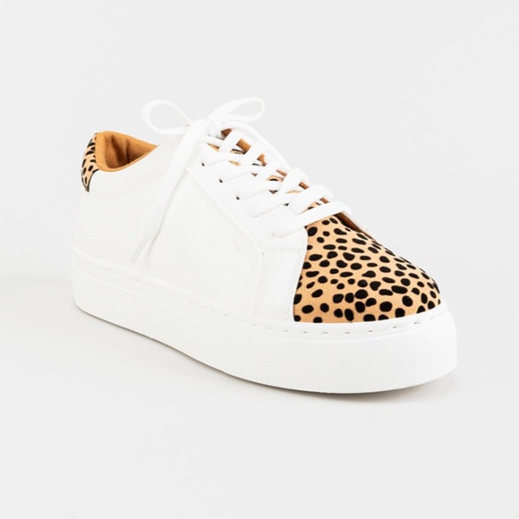 Altar'd State Shoes - ⭐️ Altar’d State White Lace Up Leather Leopard Animal Print Sneakers Size 6